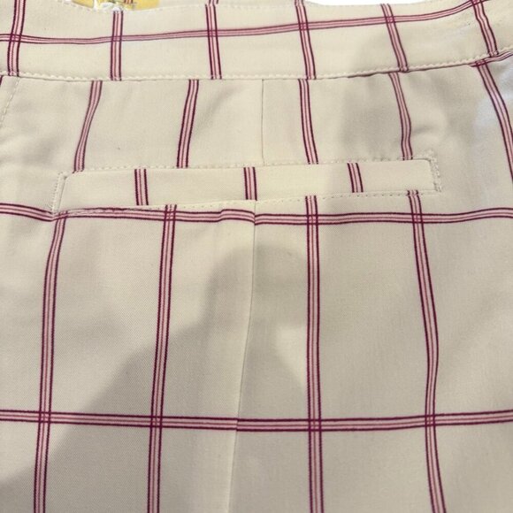 Catwalk Performance Artwear white/pink/burgundy lined golf shorts - Picture 6 of 11